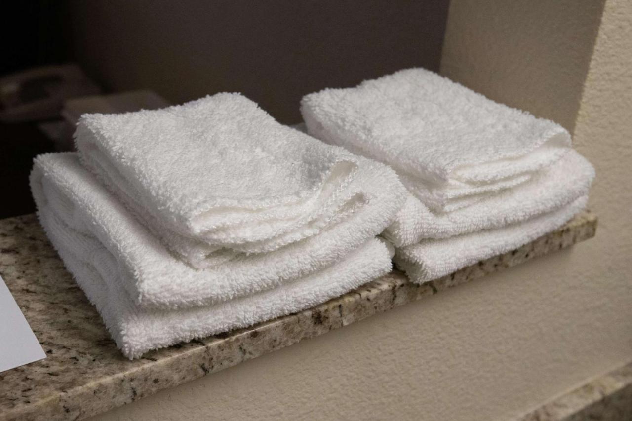 Quality Inn Sacramento Convention Center Экстерьер фото