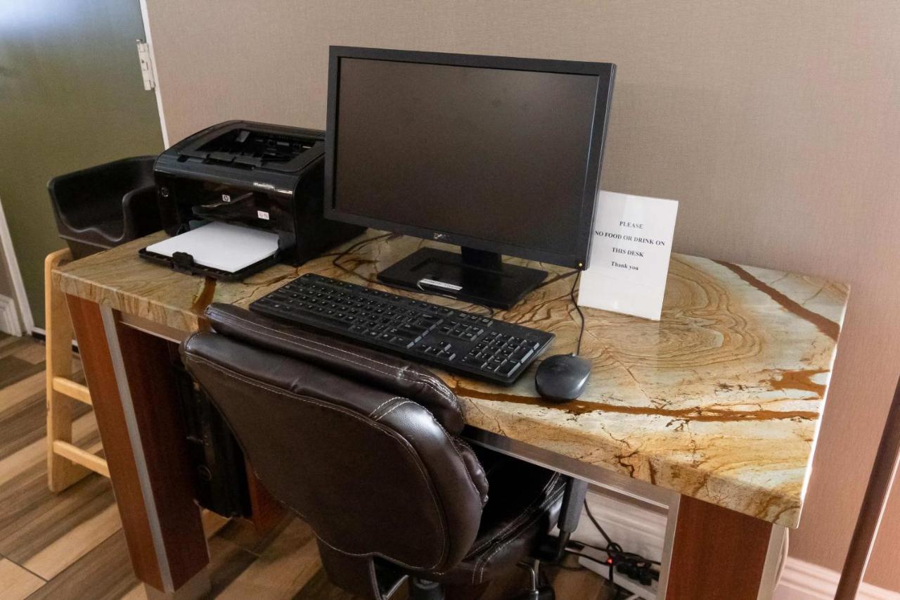 Quality Inn Sacramento Convention Center Экстерьер фото