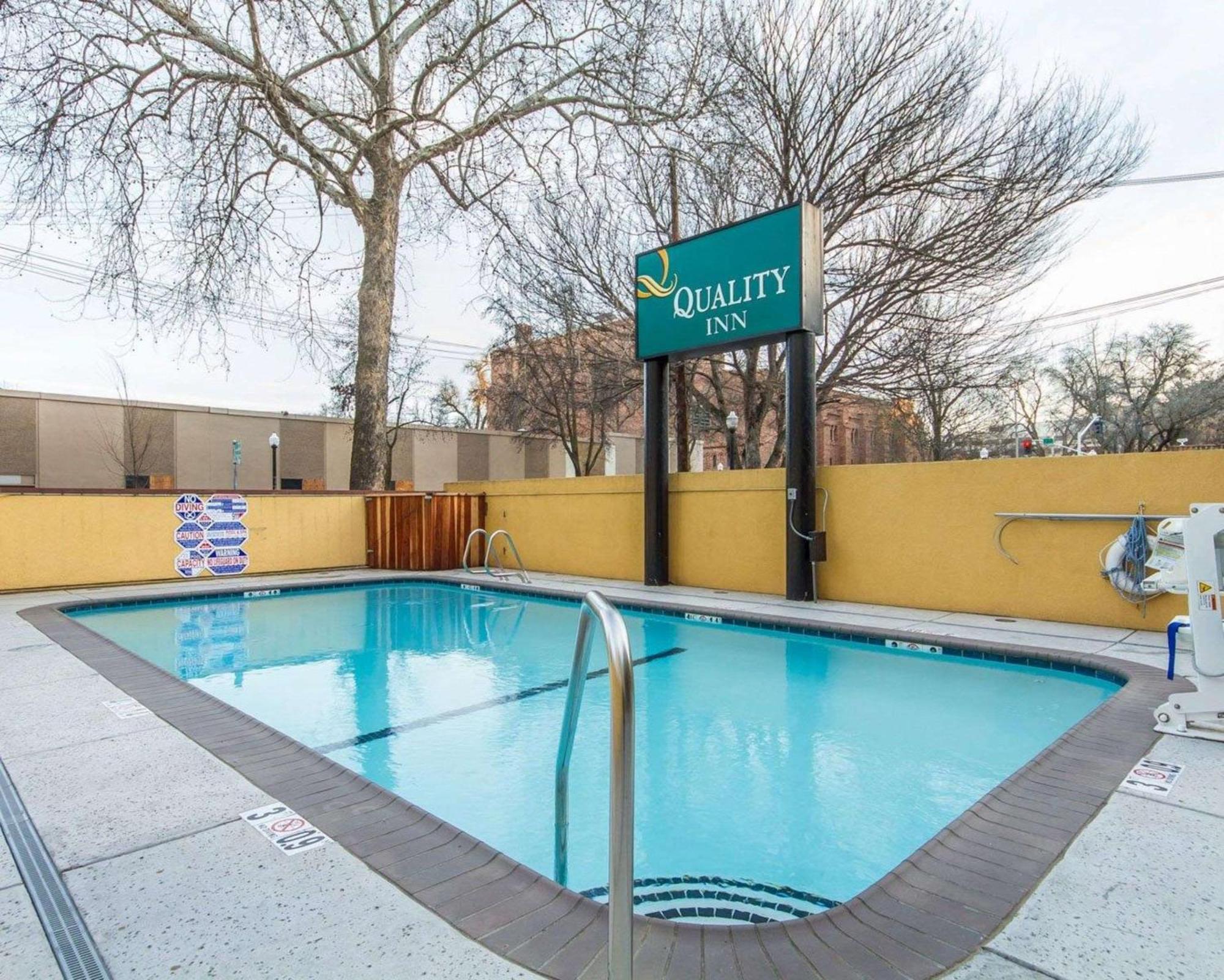 Quality Inn Sacramento Convention Center Экстерьер фото