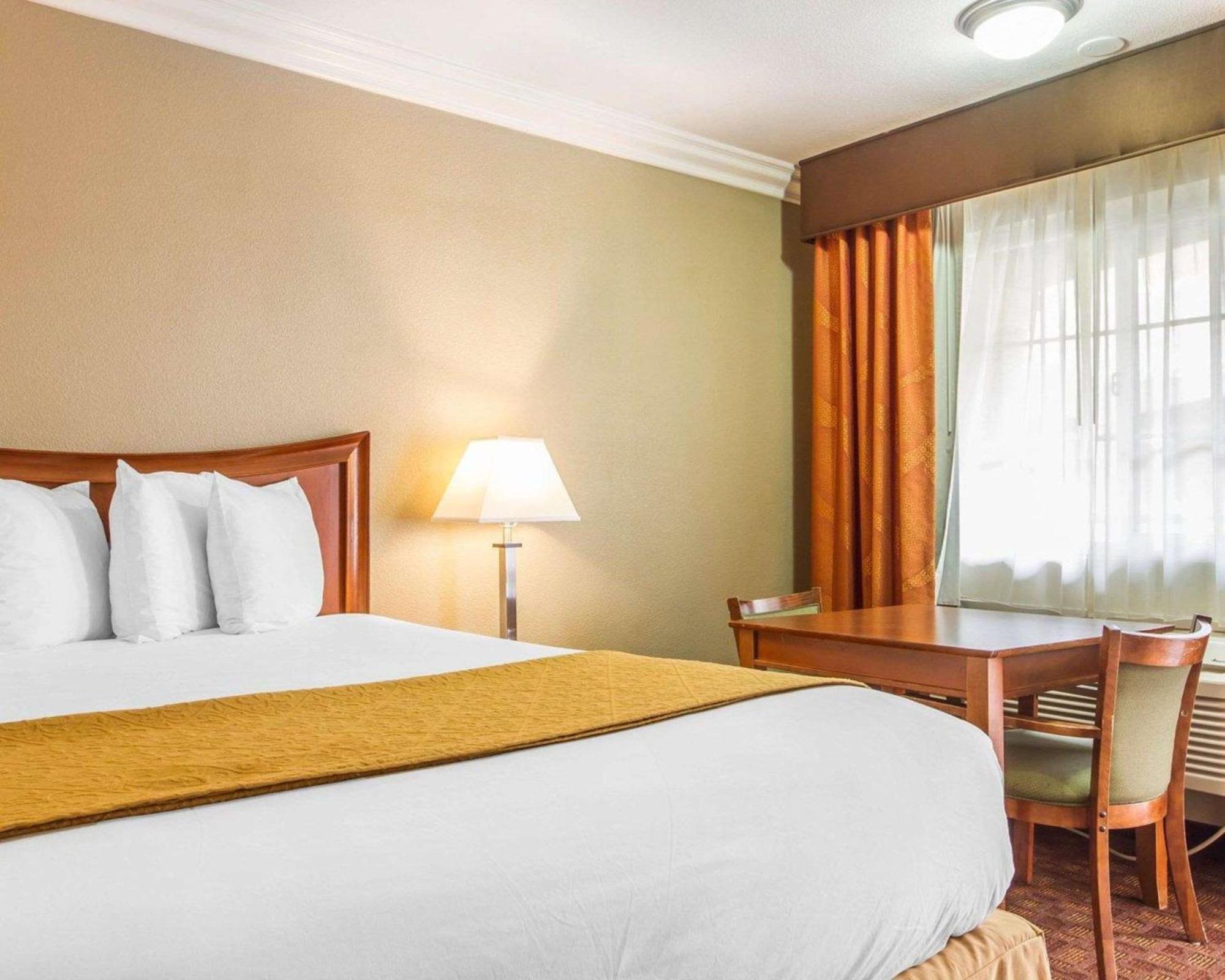 Quality Inn Sacramento Convention Center Экстерьер фото