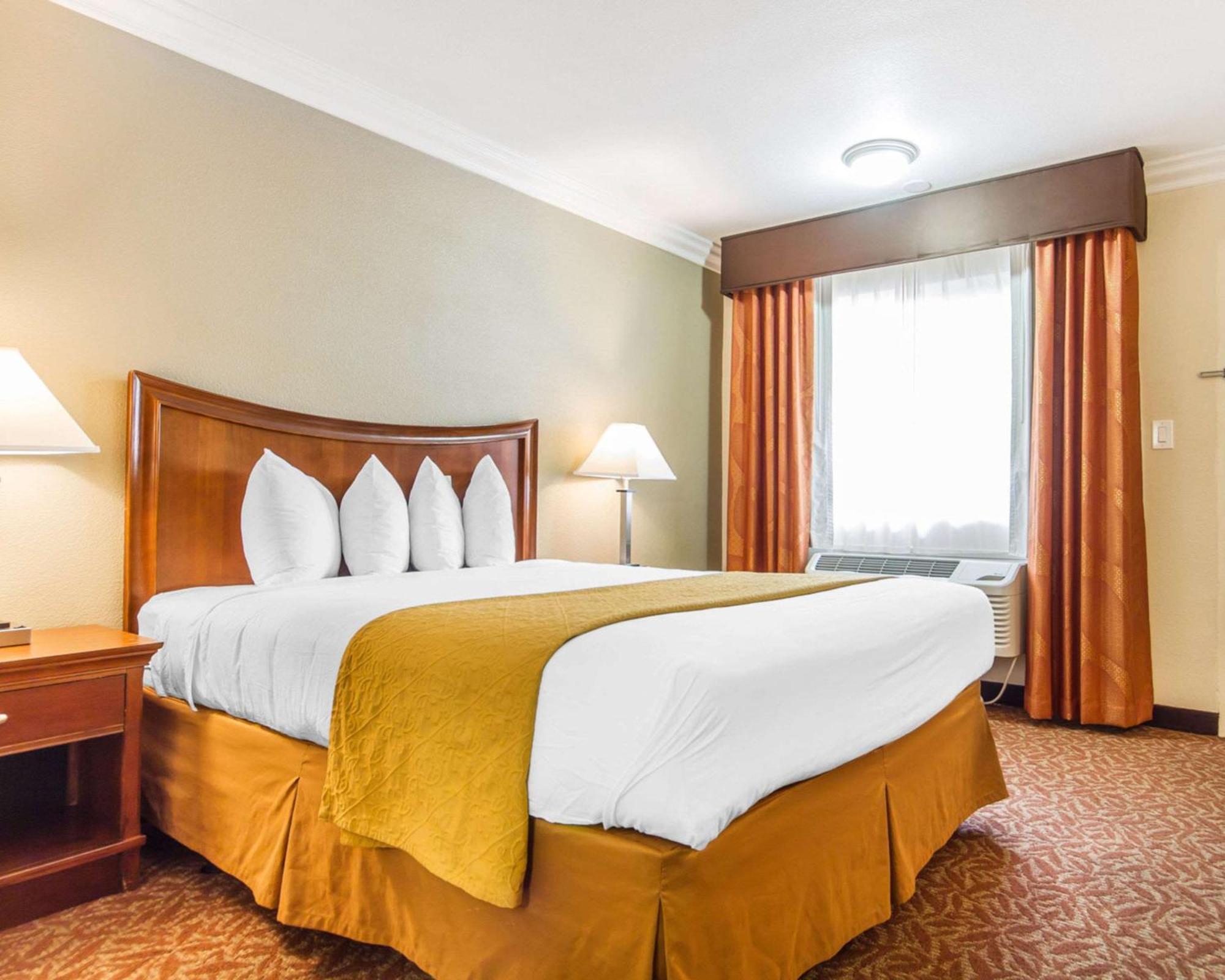Quality Inn Sacramento Convention Center Экстерьер фото
