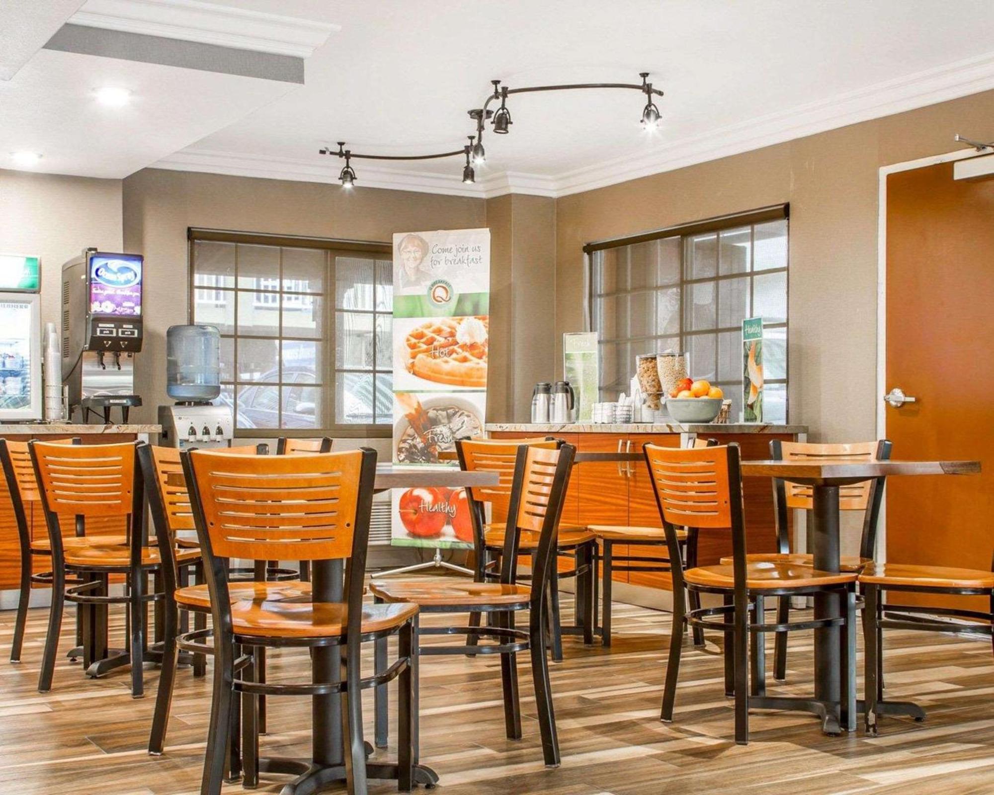 Quality Inn Sacramento Convention Center Экстерьер фото